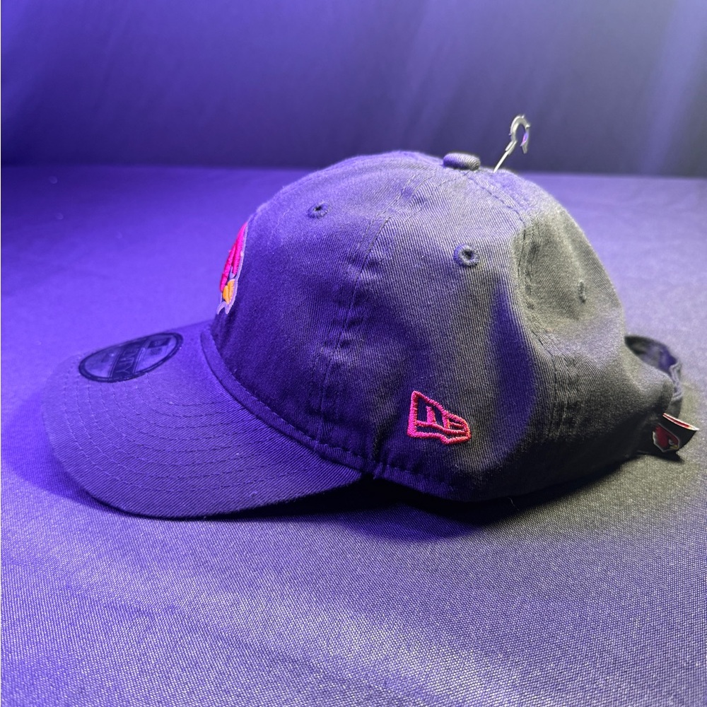 Stitched on lLogo NFL Arizona Cardinals New Era Black 9TWENTY Child Cap NWT - Picture 2 of 9